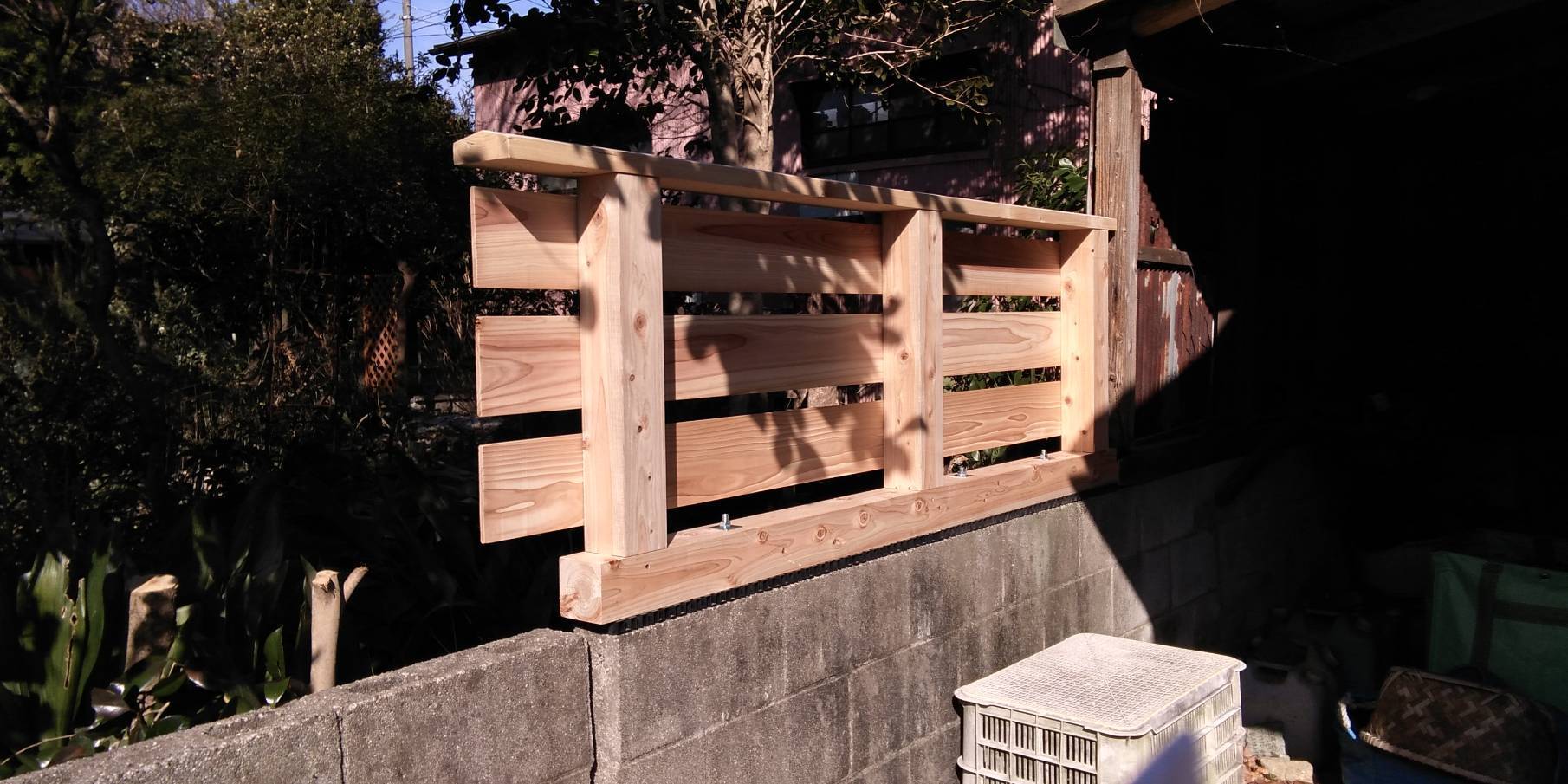 木製フェンスの設置工事 ウチヤマのブログ 写真1