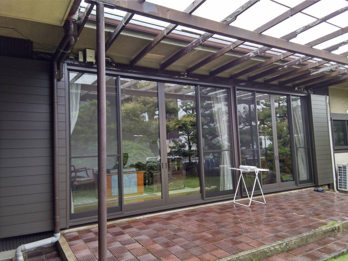 ウチヤマのサッシ、窓ガラス、雨戸の取替工事の施工後の写真1