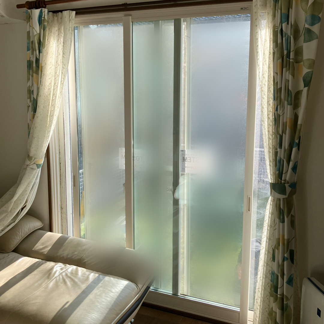 ウチヤマの開放的なLDKの窓で、防犯と断熱を両立!【健康で快適な暮らし】の施工後の写真1