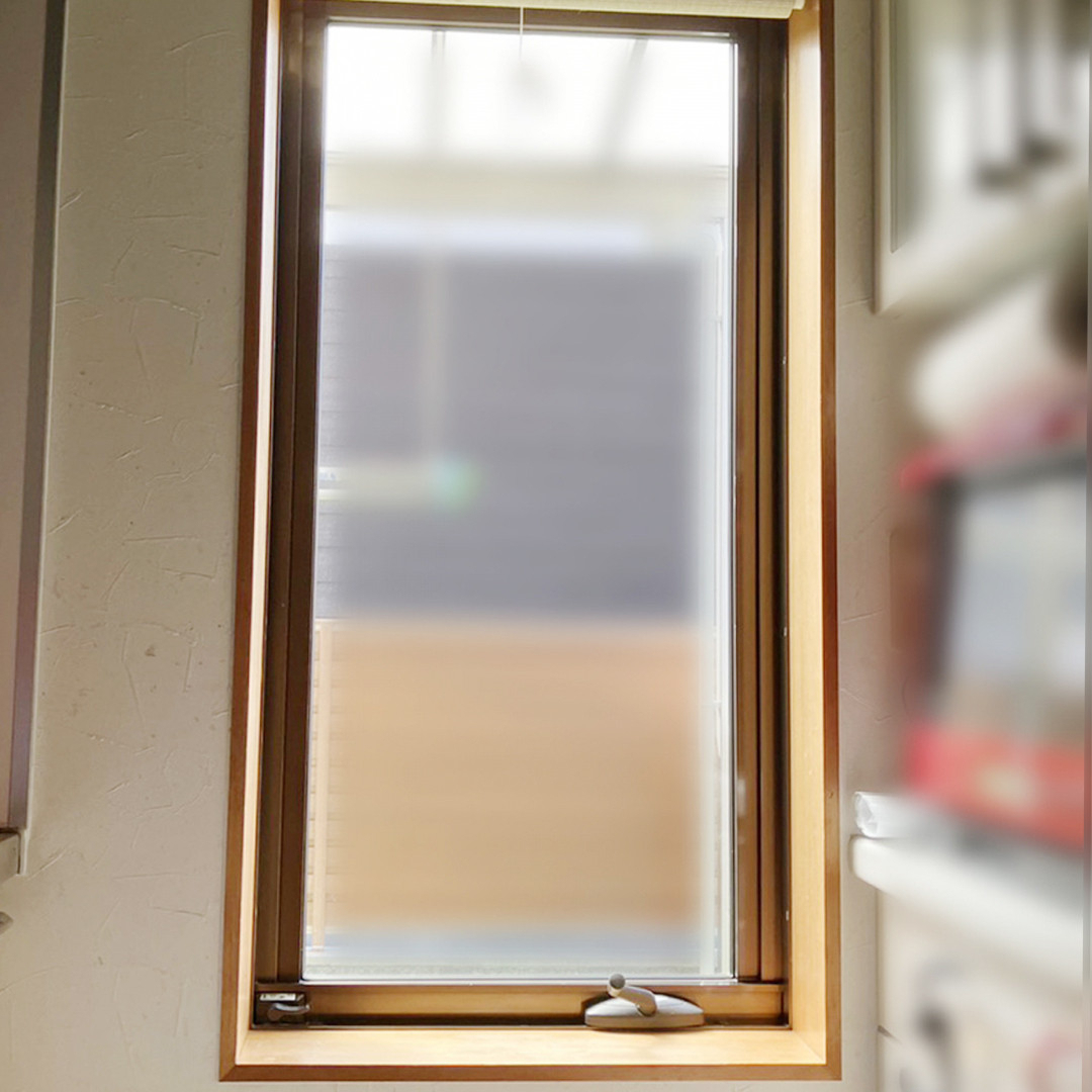 ウチヤマの冬の冷え込み対策!寒くて辛いキッチンをたった数時間で暖かく!【健康で快適な暮らし】の施工前の写真1