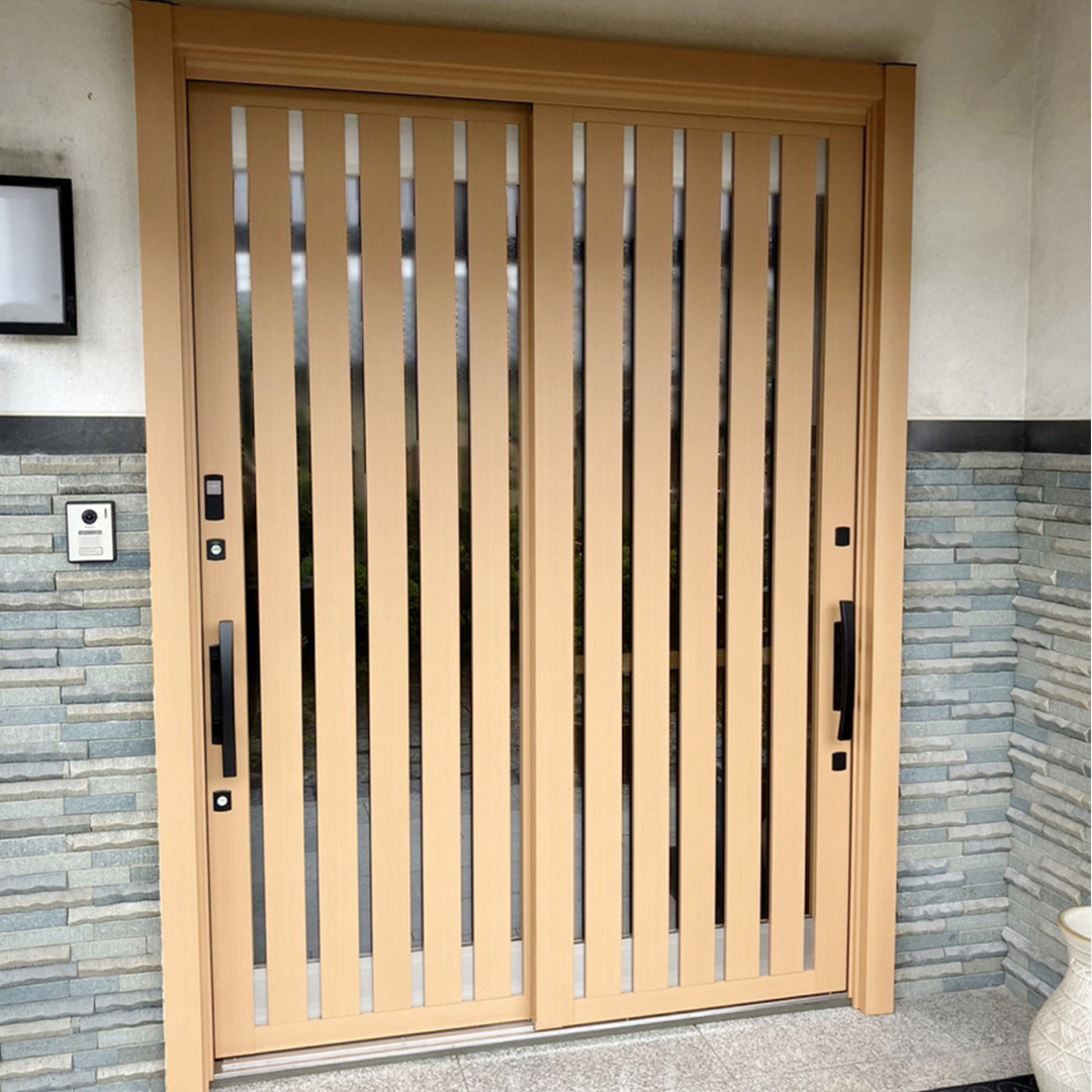 ウチヤマの古くなった玄関引戸を新しくしたい【健康で快適な暮らし】の施工後の写真1