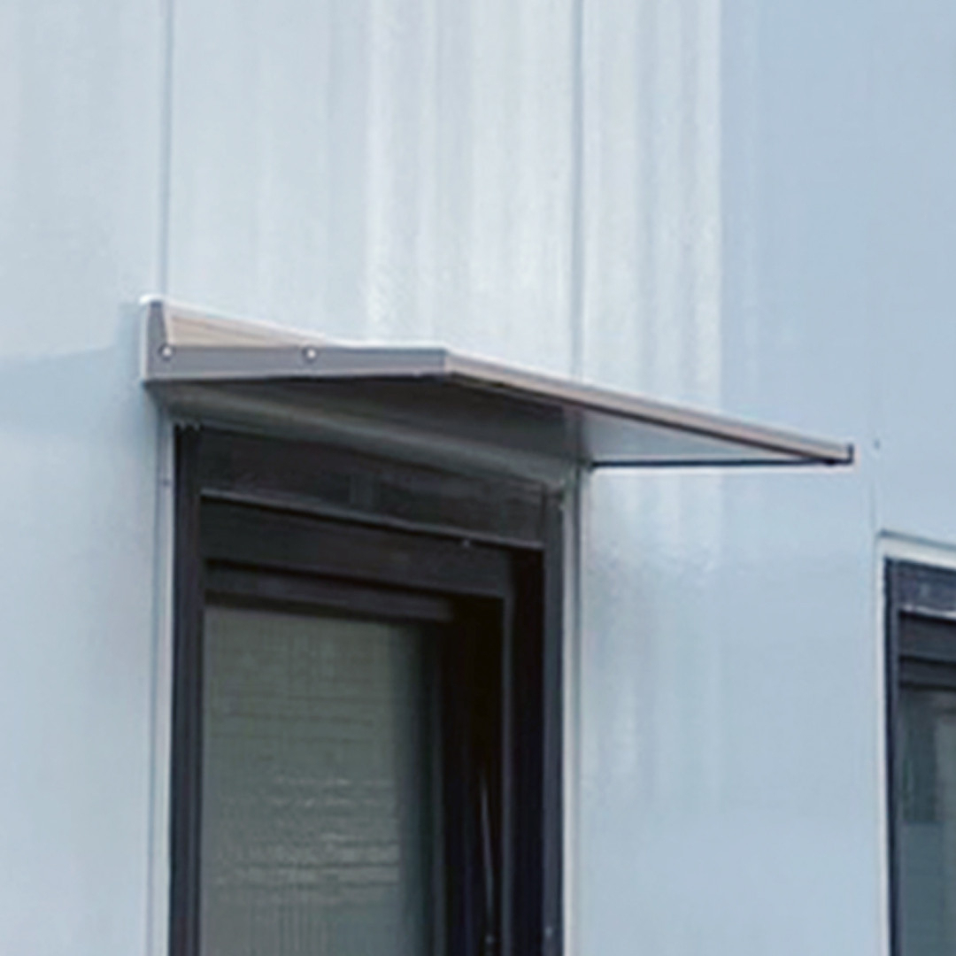 ウチヤマの急な雨に慌てないスリムな後付け庇「スリムアート200」【健康で快適な暮らし】の施工後の写真1