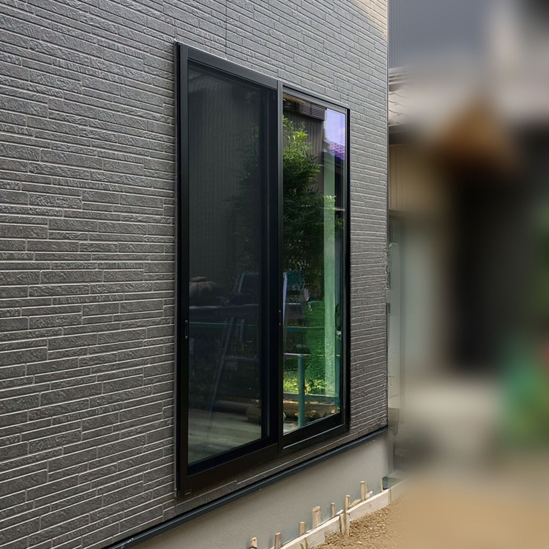 ウチヤマの新築でも後付けOK！シャッター設置で叶える「狙わせない」防犯対策【健康で快適な暮らし】の施工前の写真1