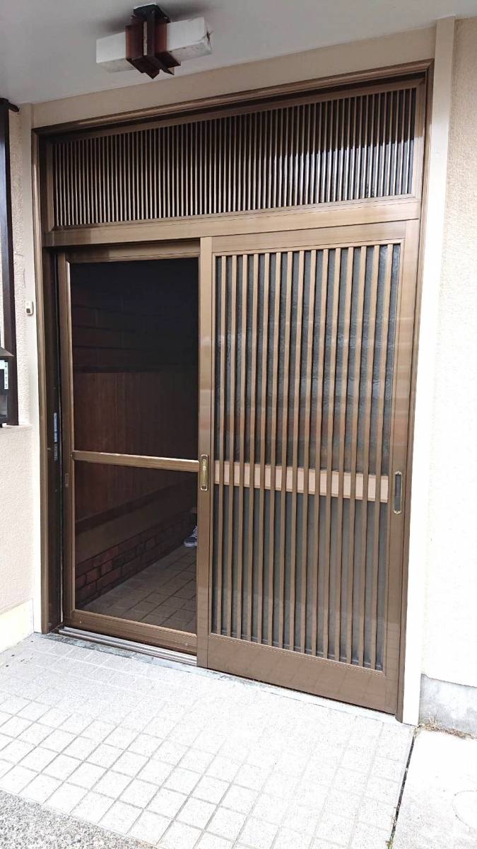 杉山トーヨー住器の玄関引戸をリニューアルの施工後の写真2