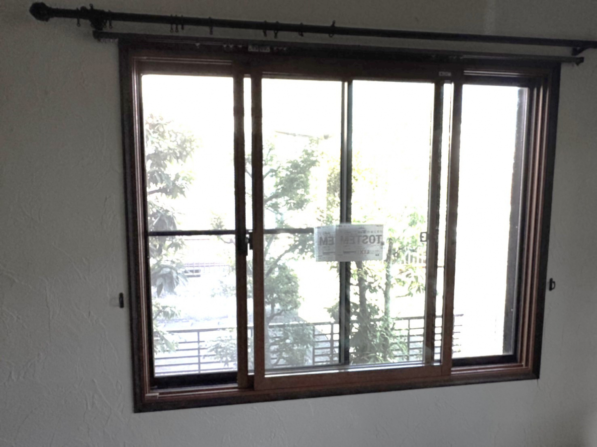 杉山トーヨー住器の1DAY 窓断熱リフォーム「LIXIL インプラス」の施工後の写真1