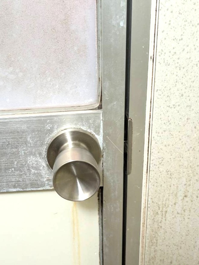 杉山トーヨー住器の🛠   ドアの把手交換｜小さな部品交換で使いやすさを改善✨ 1DAY対応の施工後の写真1