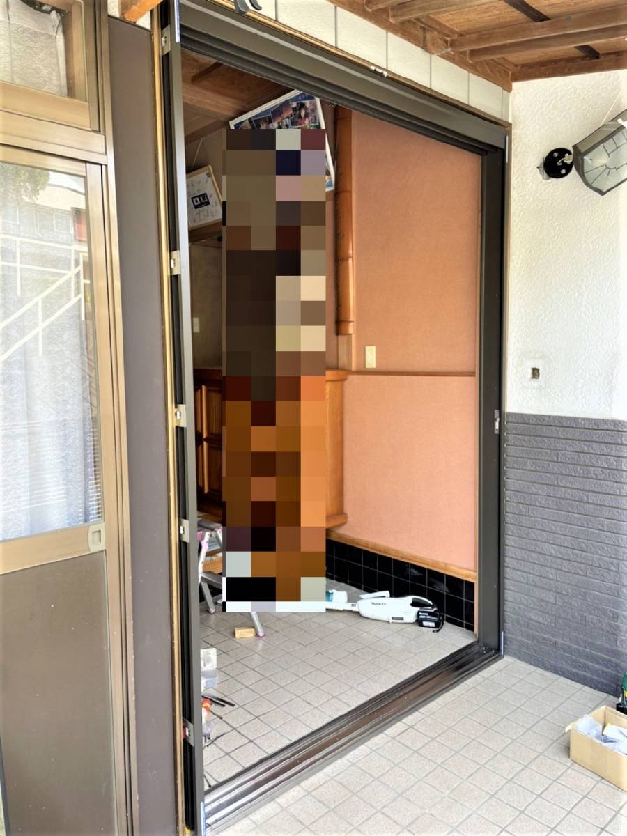杉山トーヨー住器の玄関引戸取替の施工後の写真3