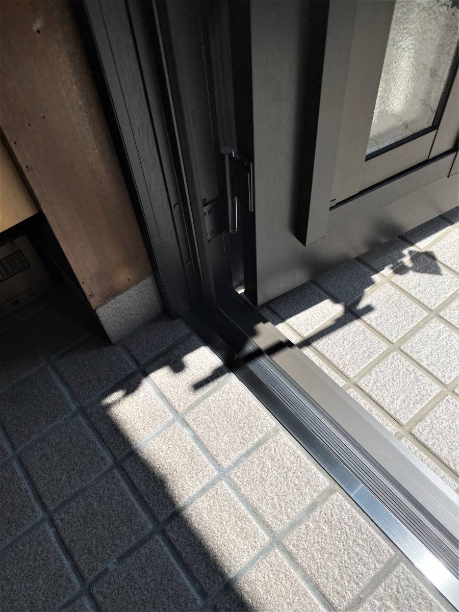 杉山トーヨー住器の玄関ドア新調の施工後の写真3