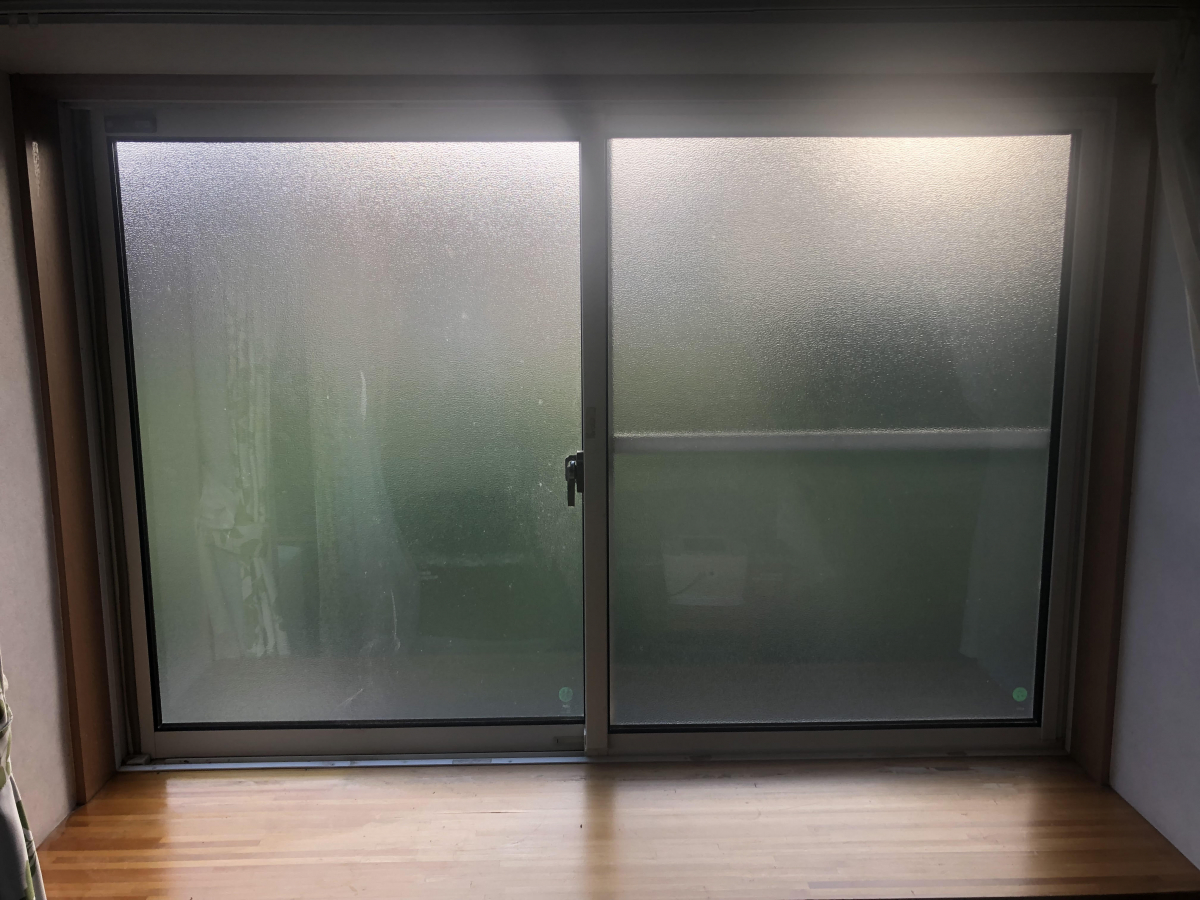 小野寺トーヨー住器の横手の寒さを劇的改善！LIXIL内窓インプラスの魅力✨の施工前の写真1