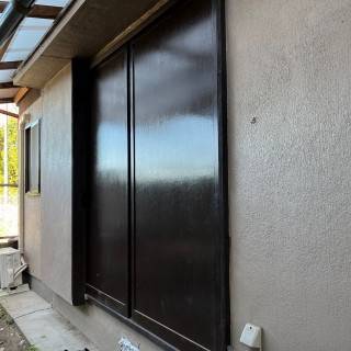 塚本住建の雨戸の戸板を取替えて、スムーズに開閉の施工前の写真1