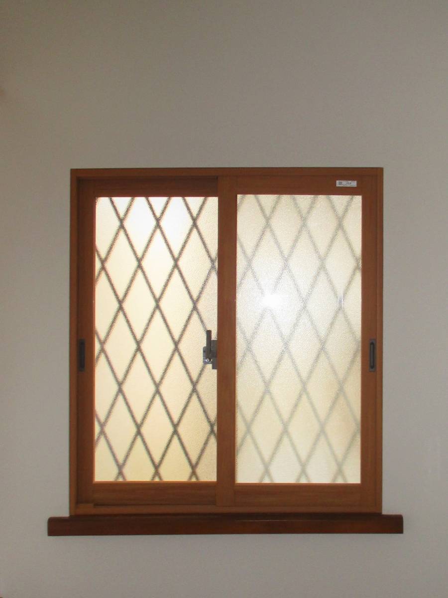 十倉トーヨー住器の内窓インプラスを取り付けました。の施工前の写真1