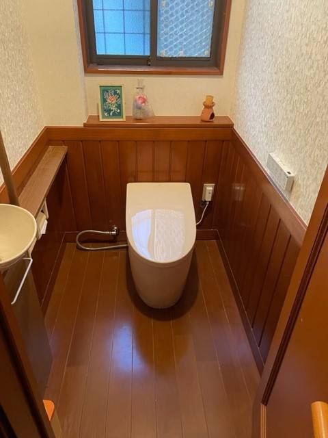 十倉トーヨー住器のトイレを交換しました。の施工後の写真1
