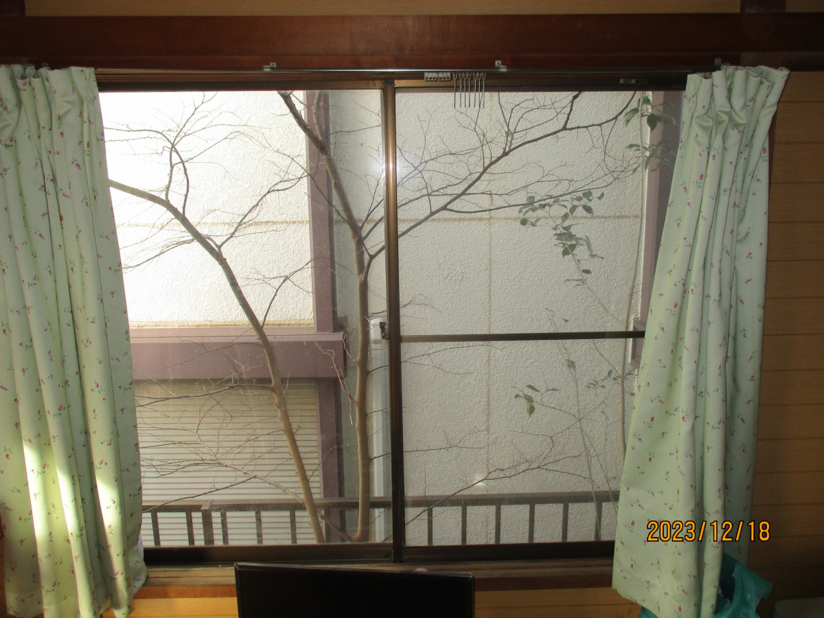 十倉トーヨー住器の先進的窓リノベ事業を活用して、内窓を安く取り付けました。の施工前の写真2