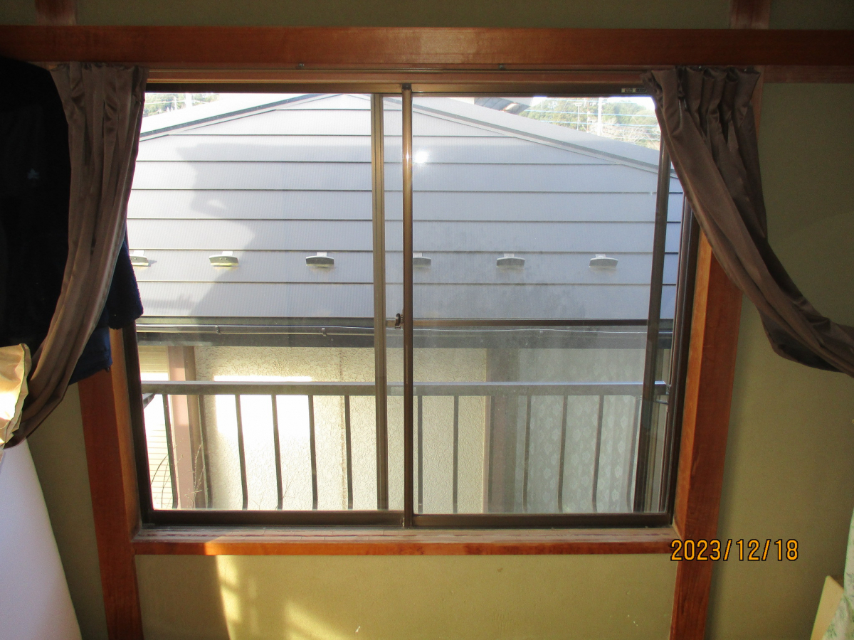 十倉トーヨー住器の先進的窓リノベ事業を活用して、内窓を安く取り付けました。の施工前の写真3