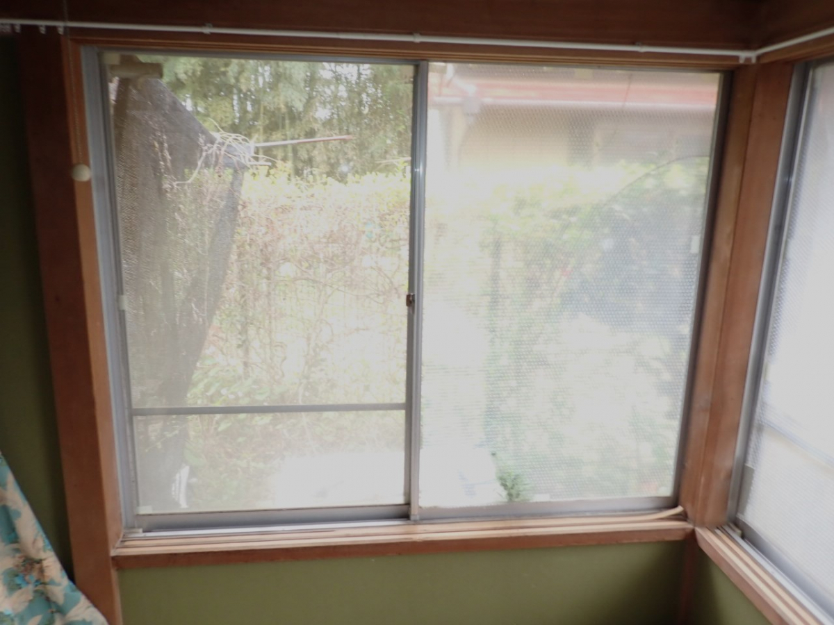 十倉トーヨー住器の補助金を活用して、内窓（インプラス）を取り付けました。の施工前の写真2