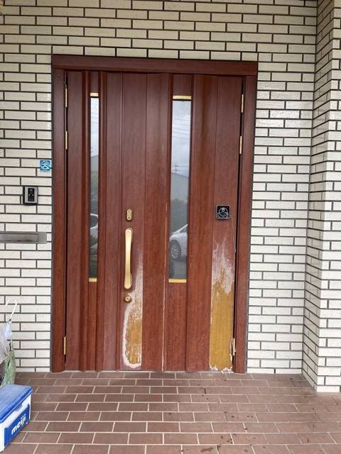 十倉トーヨー住器の玄関ドアを交換しました。の施工前の写真1
