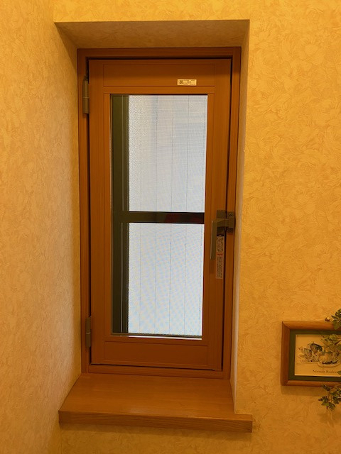 十倉トーヨー住器の内窓インプラスで冬を暖かくの施工後の写真1