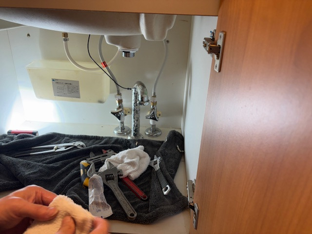 十倉トーヨー住器のたった数時間で水漏れ解決！の施工前の写真2