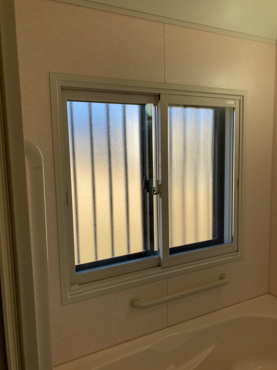 セイナントーヨー住器の内窓インプラス（二重窓）リフォームの施工後の写真1