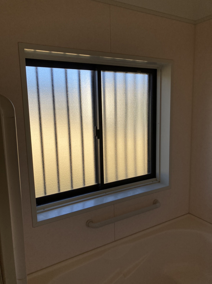 セイナントーヨー住器の内窓インプラス（二重窓）リフォームの施工前の写真1