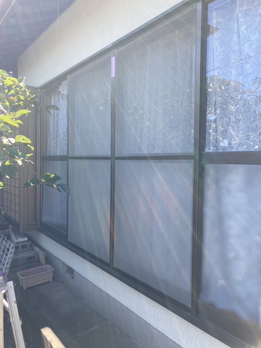 セイナントーヨー住器のリフォーム網戸の施工前の写真1