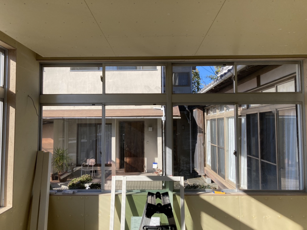 セイナントーヨー住器の内窓インプラス（二重窓）リフォームの施工前の写真2