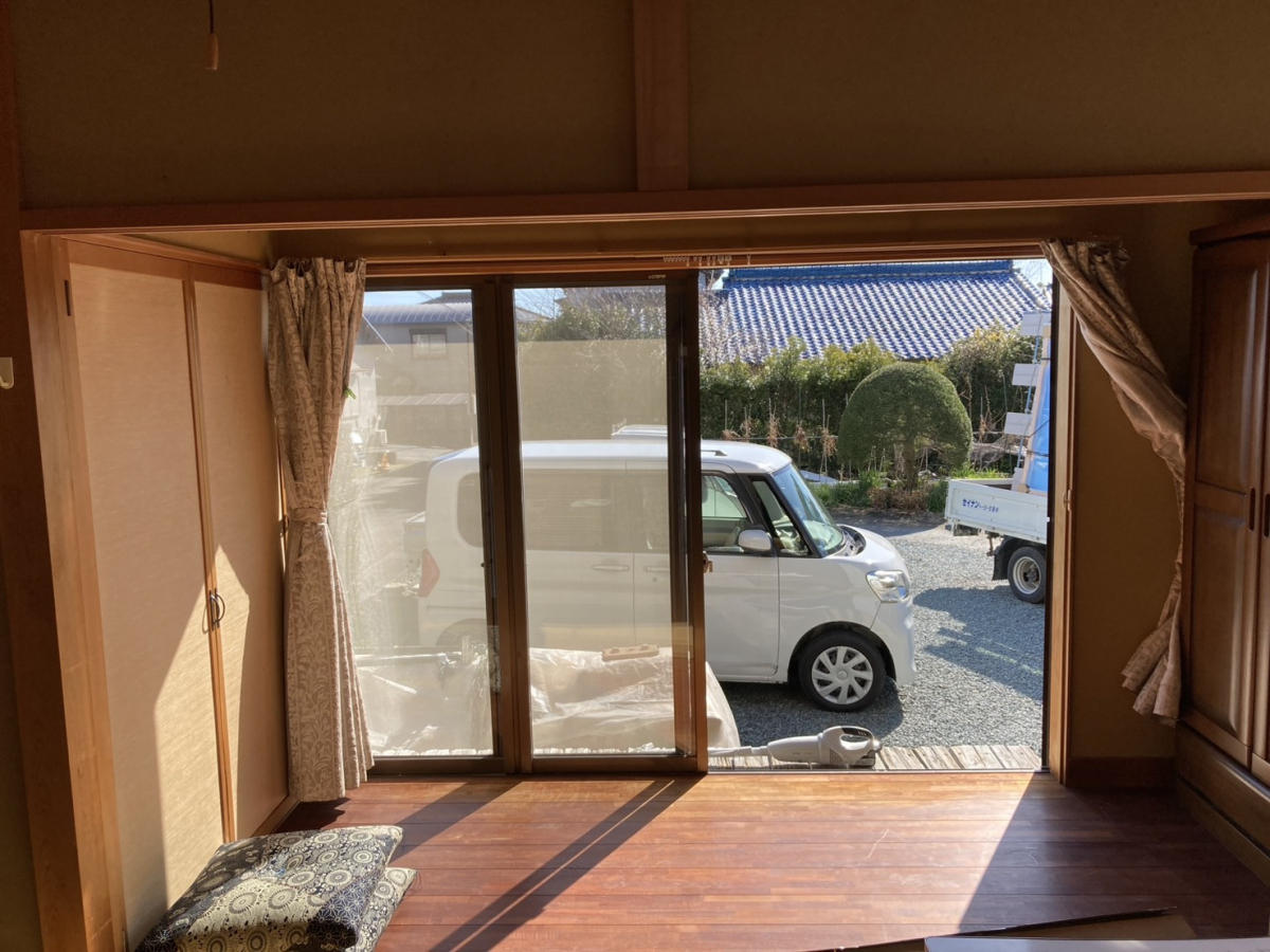 セイナントーヨー住器の内窓インプラス（二重窓）リフォームの施工前の写真1