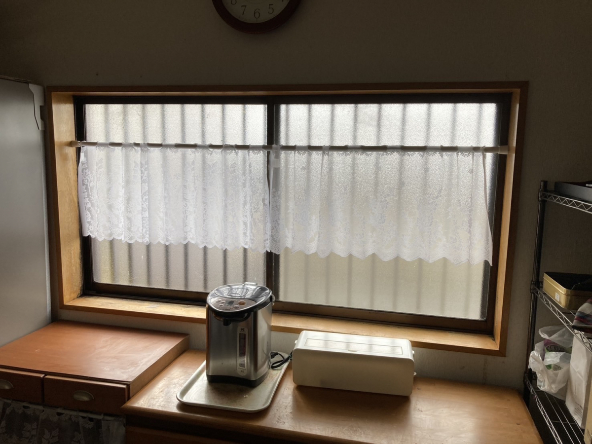 セイナントーヨー住器の内窓インプラス（二重窓）リフォームの施工前の写真1