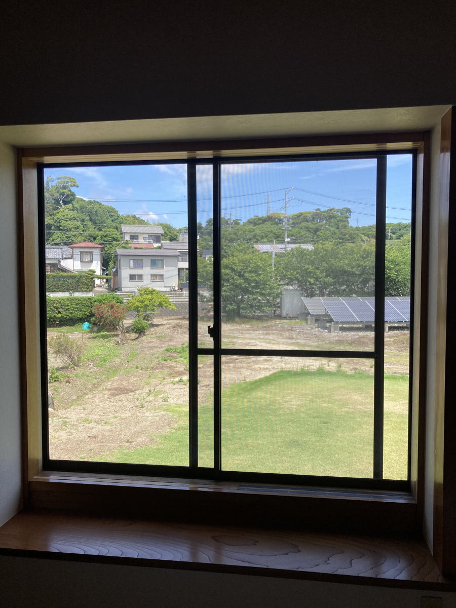 セイナントーヨー住器の内窓インプラス（二重窓）リフォームの施工前の写真1