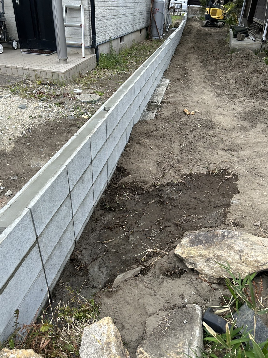 セイナントーヨー住器のフェンス工事の施工前の写真1