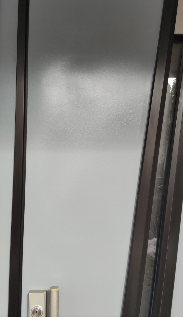 永光トーヨー住器の気仙沼市　玄関ドア塗り替えの施工後の写真2