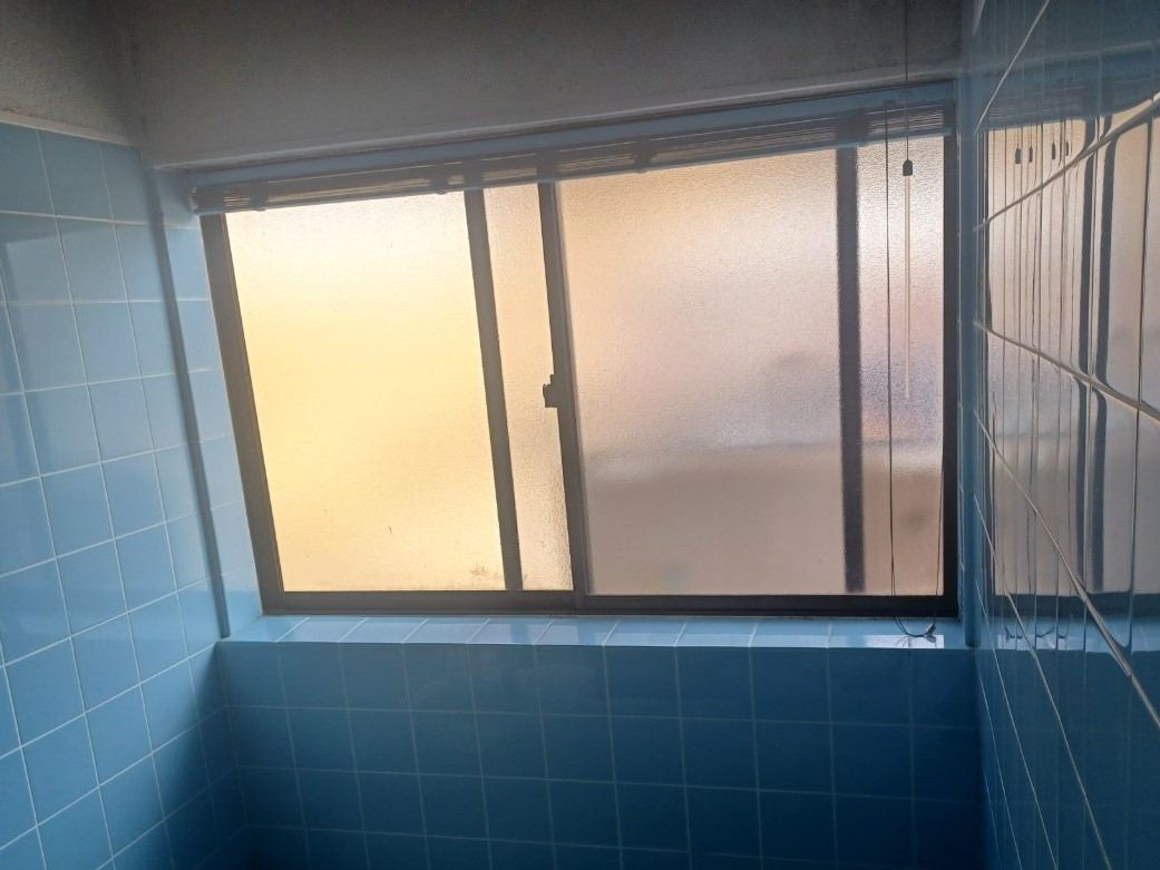 永光トーヨー住器の【気仙沼市】補助金を活用してお得に！断熱性能の高い窓へ交換しました。の施工前の写真1