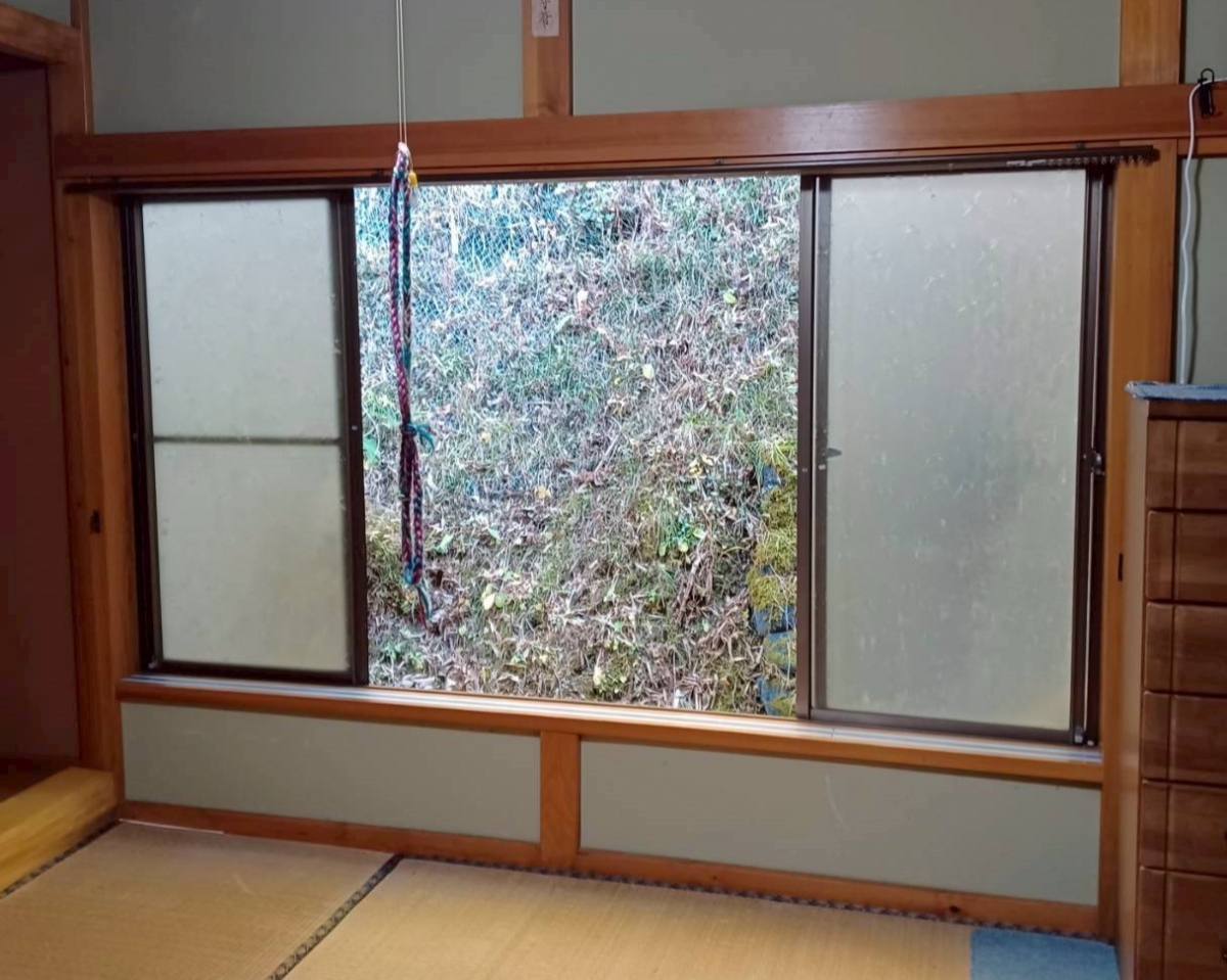 永光トーヨー住器の【気仙沼市】和室に合う内窓はこちら！補助金でお得に設置できました。の施工前の写真1