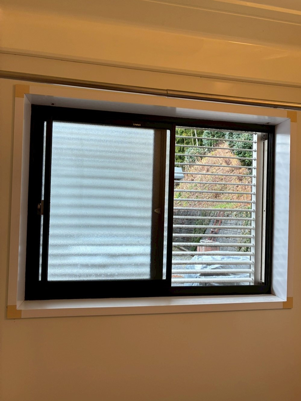 永光トーヨー住器の【気仙沼市】ヒートショック対策にも！補助金でお得に内窓を設置しました。の施工前の写真1