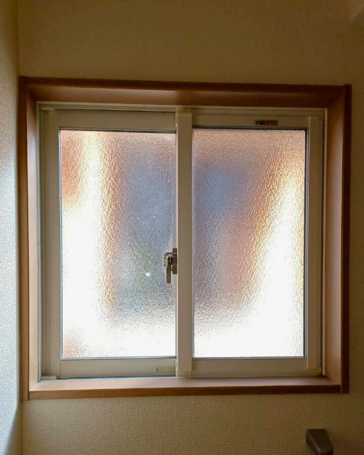 永光トーヨー住器の【気仙沼市】内窓補助金はいくらもらえる？実際の施工事例で解説の施工前の写真1