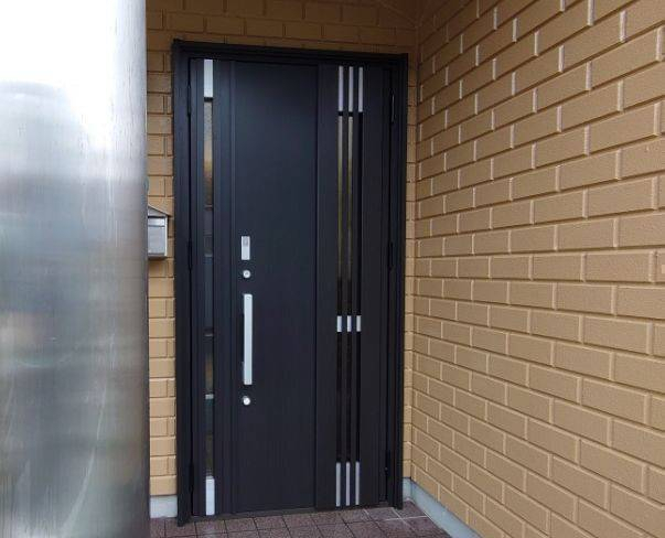 スルガリックス 静岡店の性能の良い玄関ドアを取り付けたい。の施工後の写真1