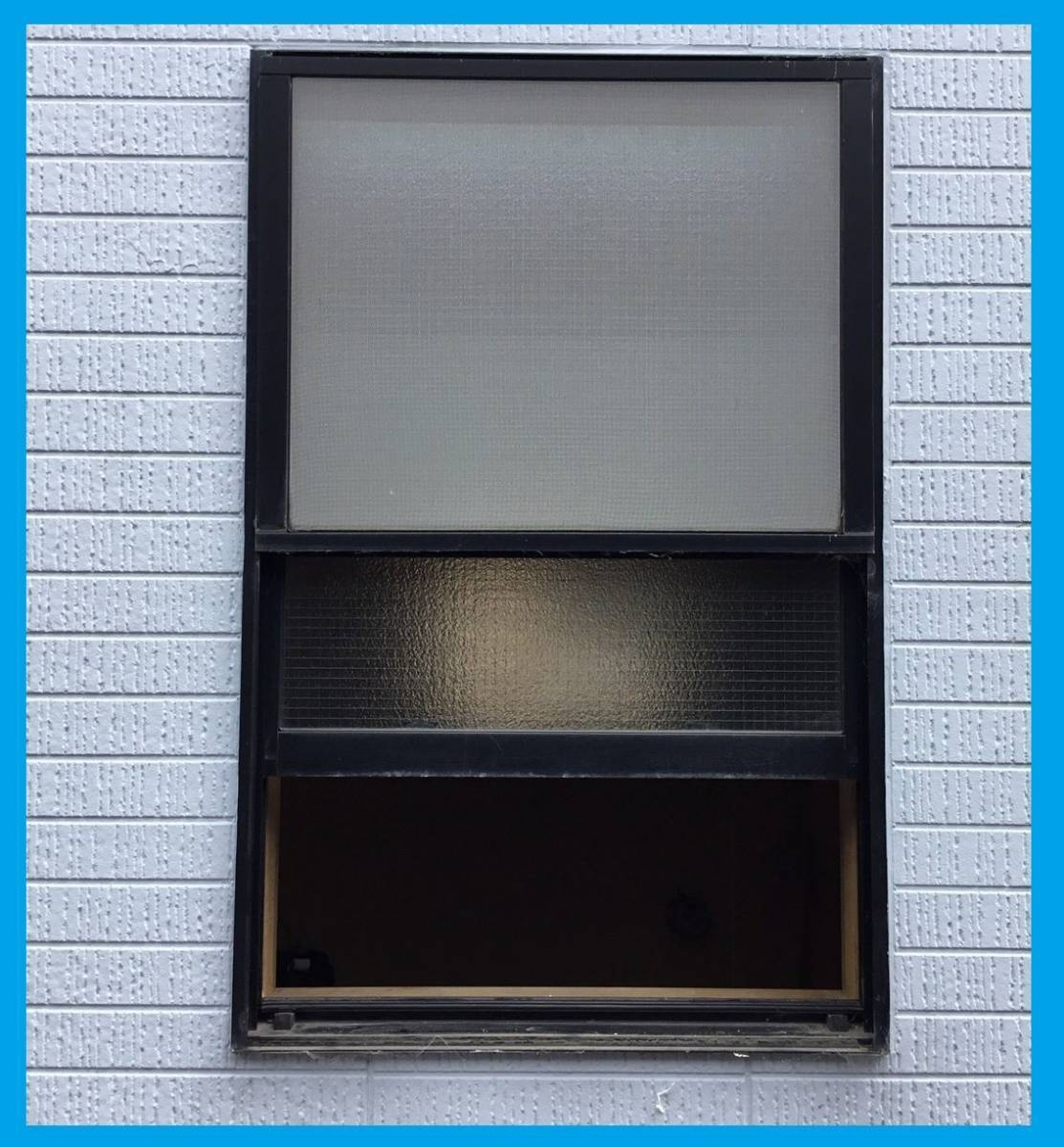 スルガリックス 静岡店の新しい窓へ交換。既存のものとは違う種類の窓へ。の施工前の写真2