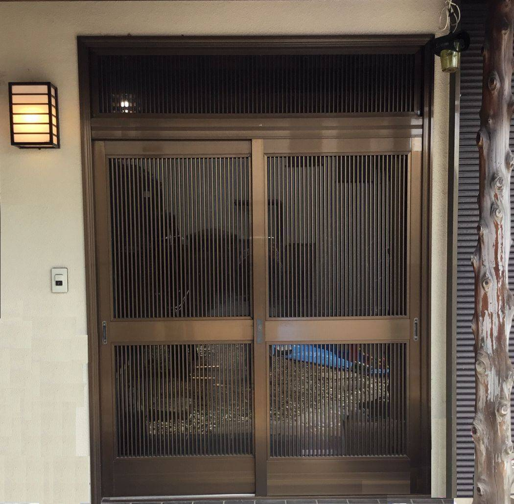 スルガリックス 静岡店の玄関引戸のリフォームの施工前の写真1