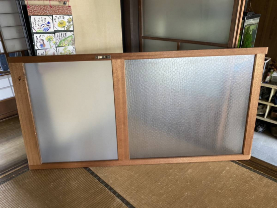 スルガリックス 静岡店の木製建具のガラスを交換してほしい施工事例写真1