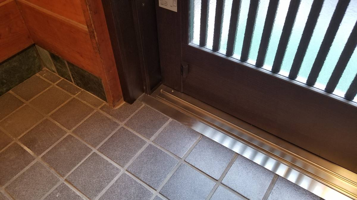 スルガリックス 静岡店の玄関引戸を電気錠にしたいの施工後の写真3