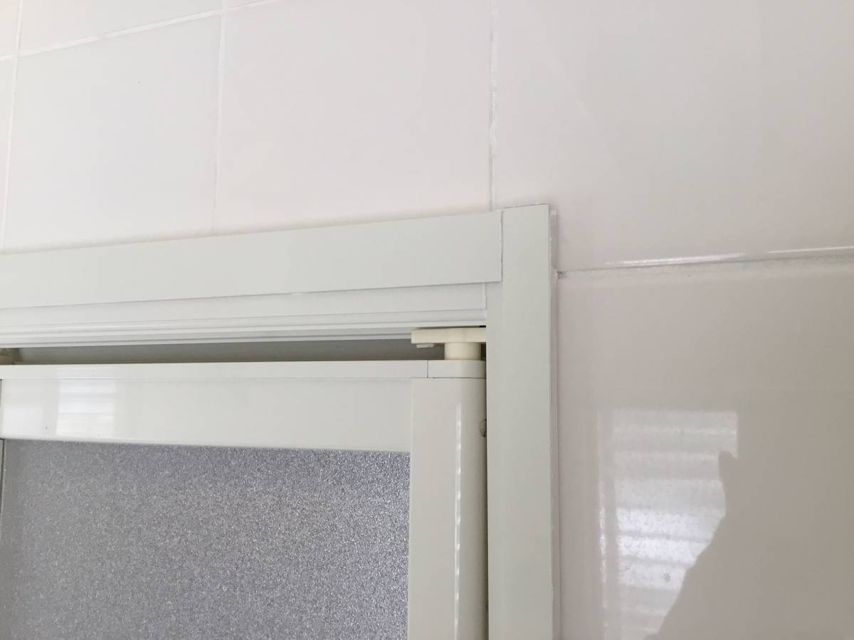 スルガリックス 静岡店の浴室ドアの交換を行いました。の施工後の写真2