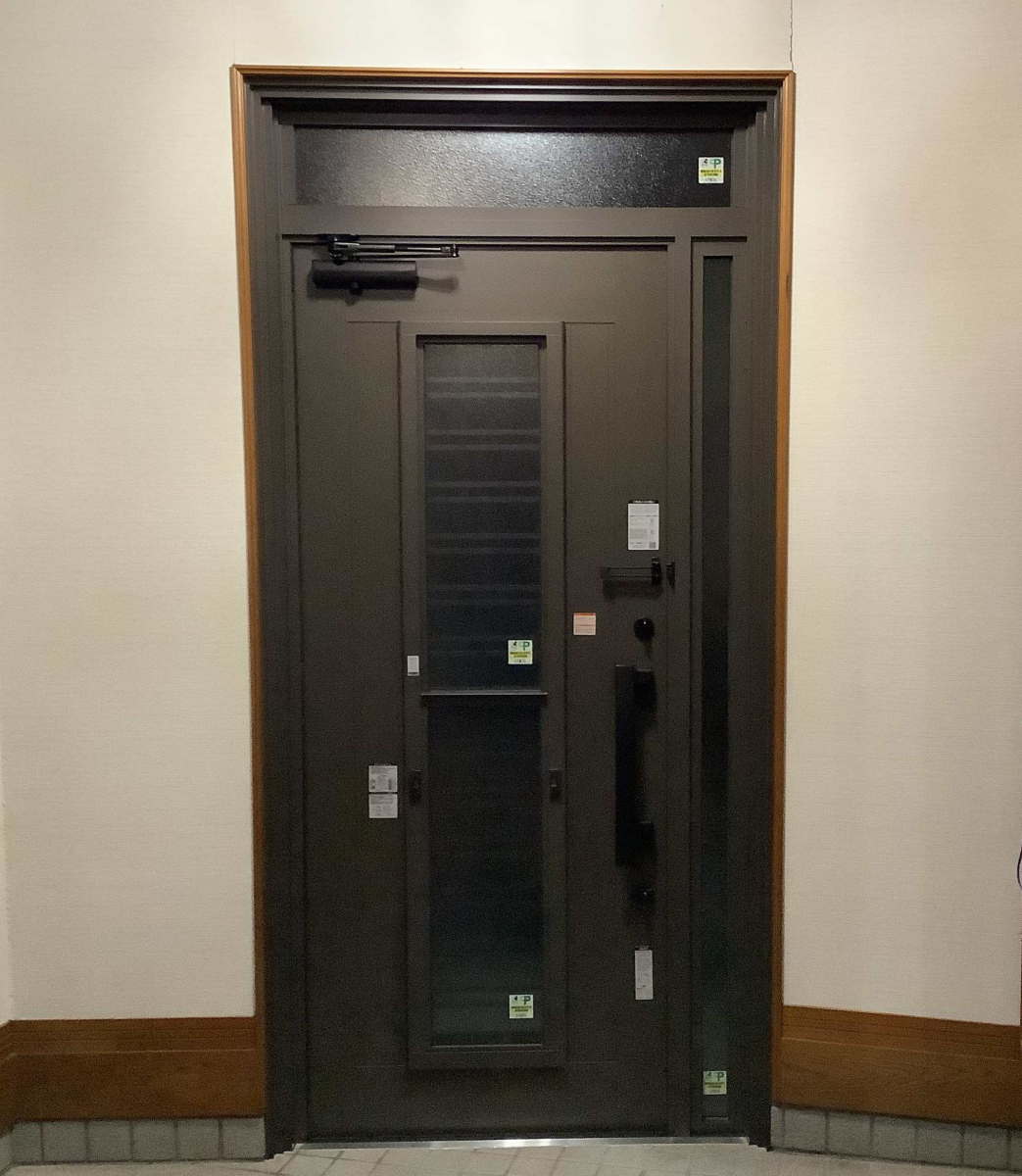 スルガリックス 静岡店の換気のできる玄関ドアにしたい。の施工後の写真2