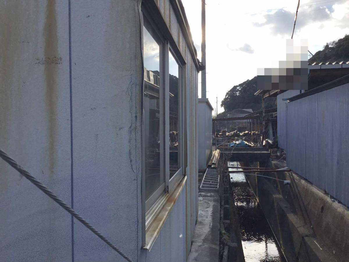 スルガリックス 静岡店のヒビの入った窓ガラスの交換をしてほしいの施工後の写真1