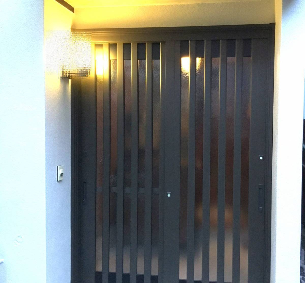 スルガリックス 静岡店の玄関引戸を交換いたしました。の施工後の写真1
