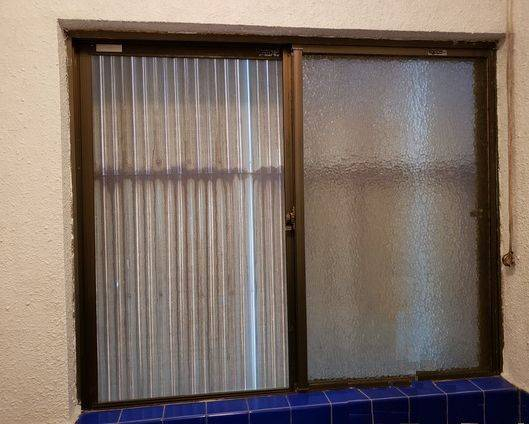 スルガリックス 静岡店の内窓インプラスを２か所設置いたしました。の施工前の写真2