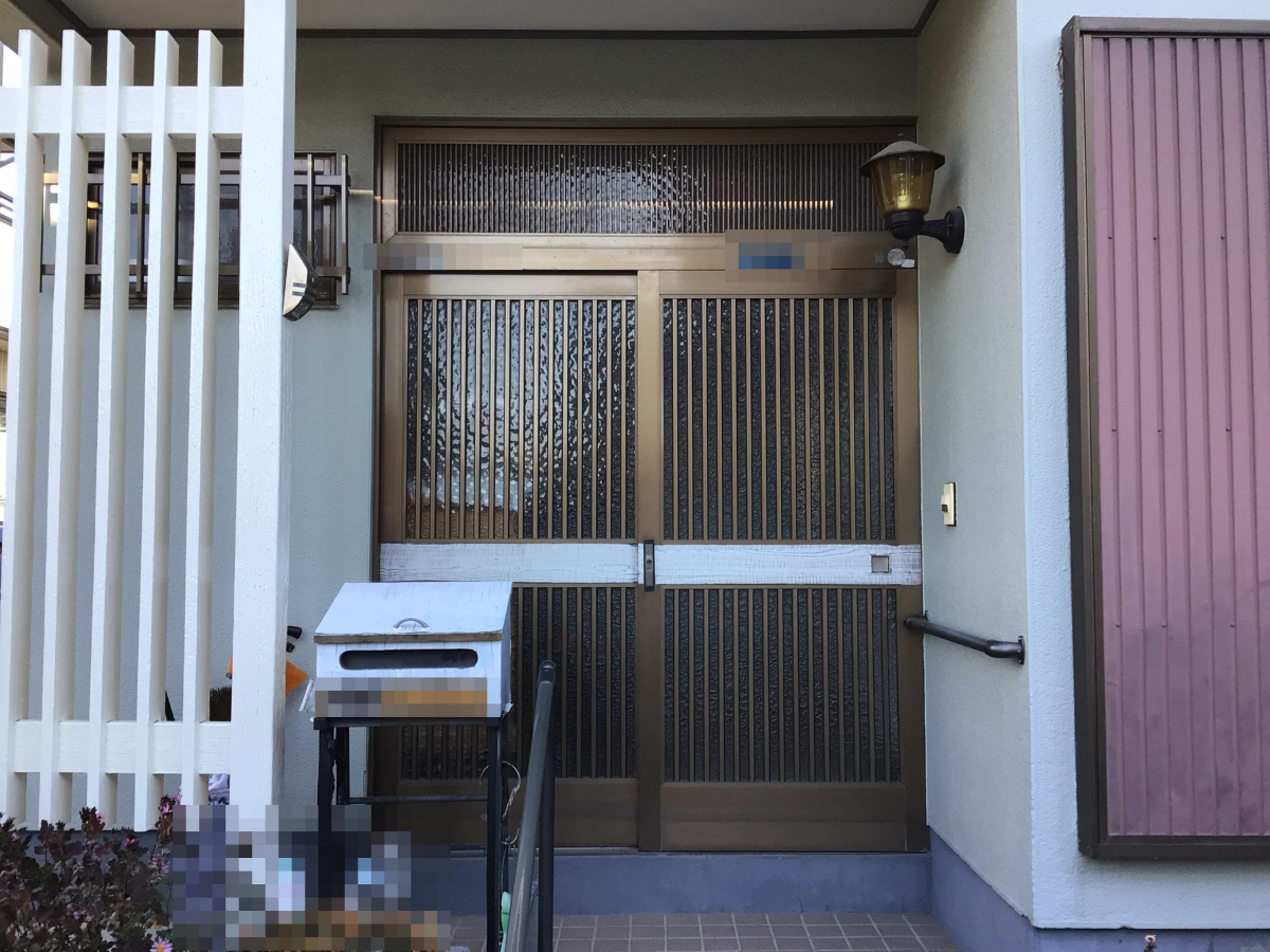スルガリックス 静岡店の玄関の鍵がうまく掛からないの施工前の写真1