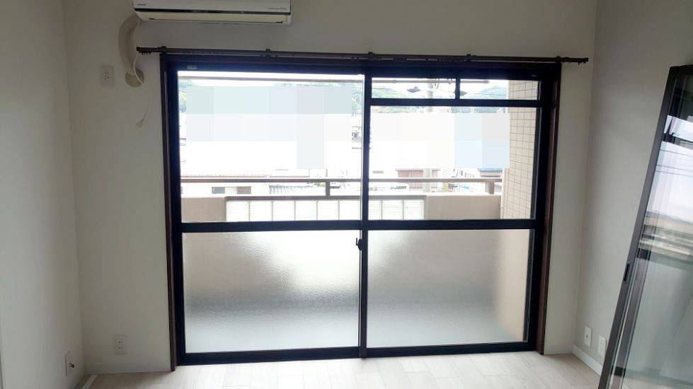 スルガリックス 静岡店のマンションの一室に内窓を付けてほしい。の施工前の写真2