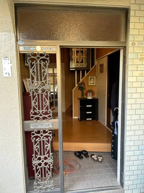 協邦の断熱・防犯対策できる玄関にリフォーム‼＜リシェント玄関ドア＞の施工前の写真2