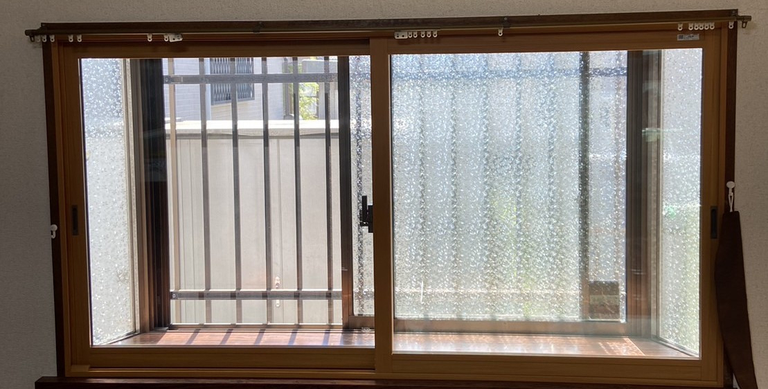 窓みらいの【さいたま市岩槻区】内窓「インプラス」で寒さ・暑さ・音の悩みを一気に解決!(補助金対象リフォーム)の施工後の写真1
