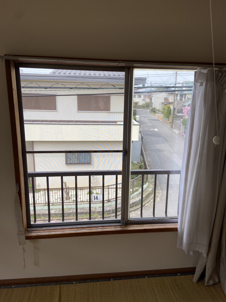 窓みらいの【さいたま市】内窓リフォーム(インプラス)で和室の寒さ・視線対策を解決!の施工前の写真1